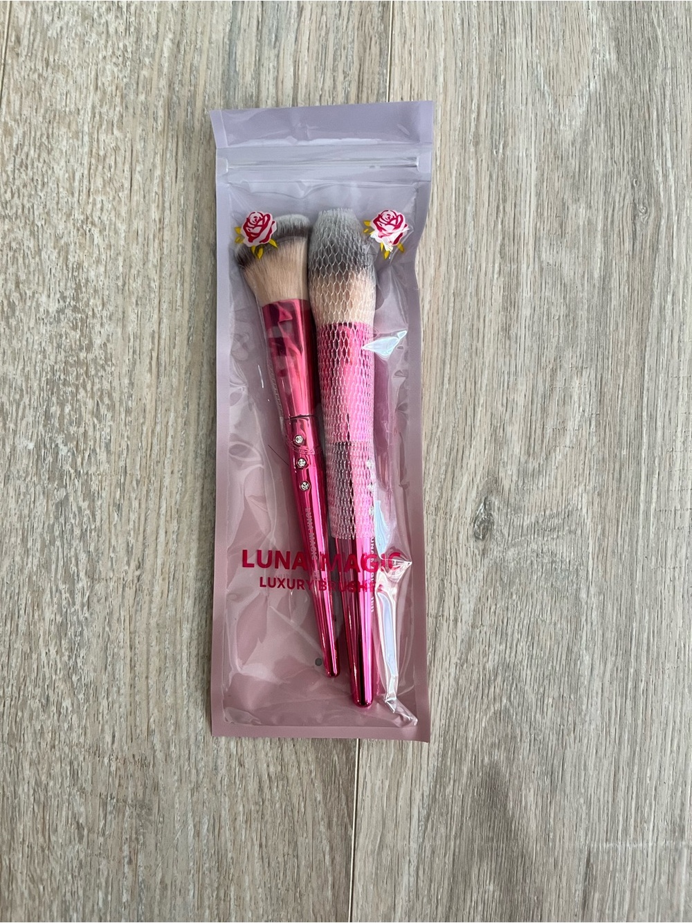 NWT Luna Magic Duo Face Brush Set
